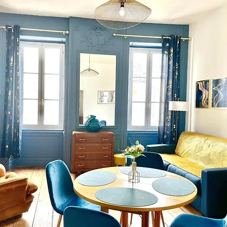 Caporizon-le Perot-t2 Au Coeur Du Vieux Port 100m *