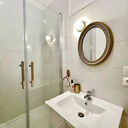 Caporizon-le Perot-t2 Au Coeur Du Vieux Port 100m Apartment